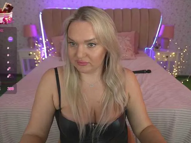 Live sex webcam photo for AmelyLoveme #290709404