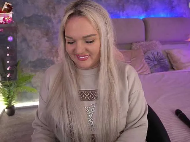 Live sex webcam photo for AmelyLoveme #292376514