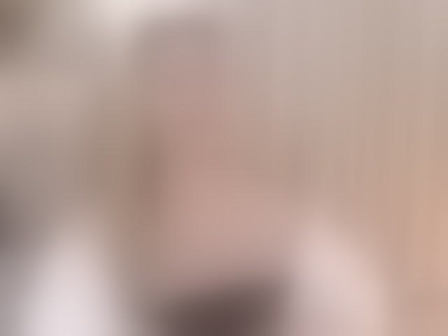 Live sex webcam photo for AmieHerry #294129047
