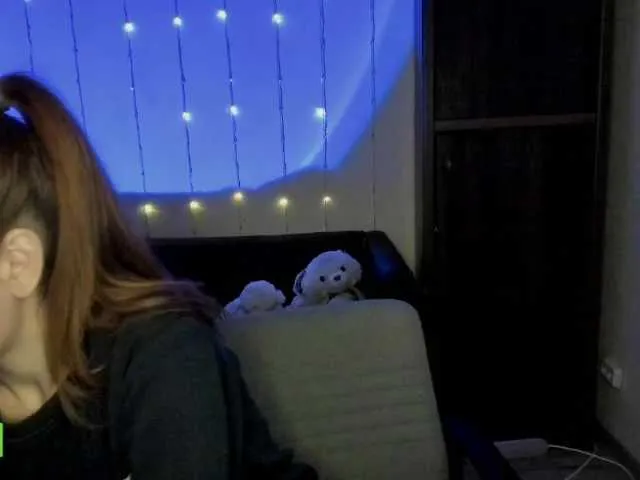 Live sex webcam photo for AminaBeatris13 #276425819