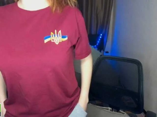 Live sex webcam photo for AminaBeatris13 #276535121