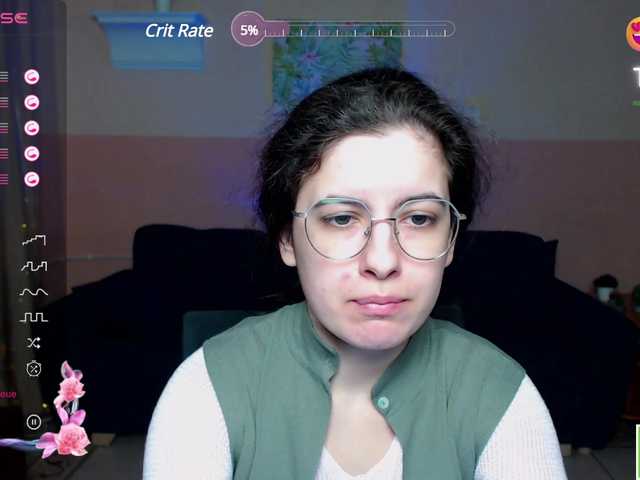 Live sex webcam photo for AminaBeatris13 #290832575