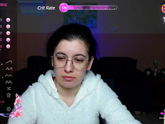 Live sex webcam photo for AminaBeatris13 #290851966