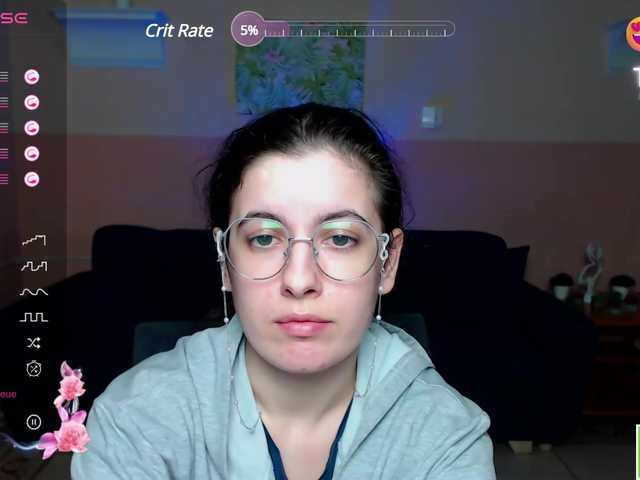 Live sex webcam photo for AminaBeatris13 #290888234