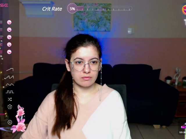 Live sex webcam photo for AminaBeatris13 #290907328