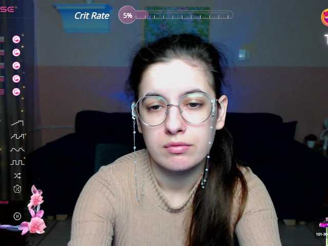 Live sex webcam photo for AminaBeatris13 #290918476