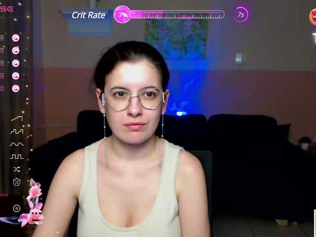 Live sex webcam photo for AminaBeatris13 #290936254