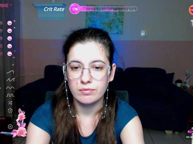 Live sex webcam photo for AminaBeatris13 #290950862