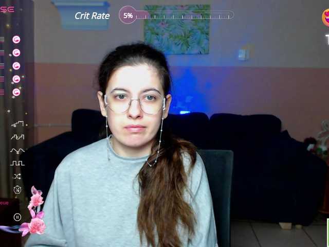 Live sex webcam photo for AminaBeatris13 #291075271