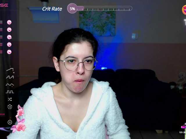 Live sex webcam photo for AminaBeatris13 #291088700