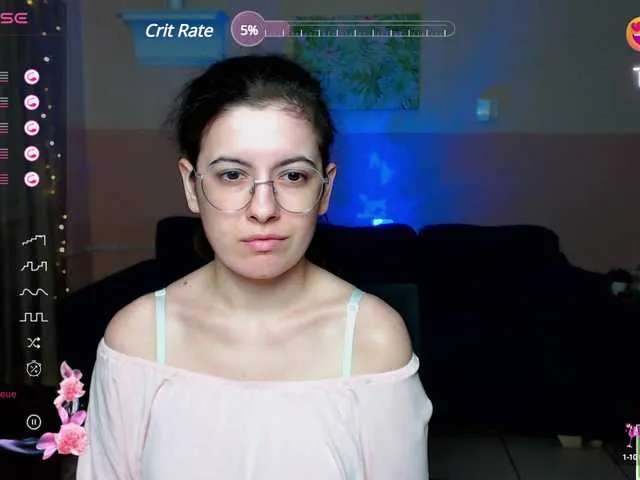 Live sex webcam photo for AminaBeatris13 #291111340