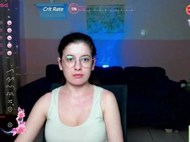 Live sex webcam photo for AminaBeatris13 #291137734