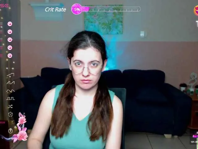 Live sex webcam photo for AminaBeatris13 #291177143