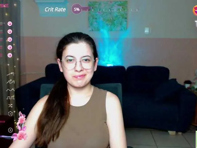 Live sex webcam photo for AminaBeatris13 #291245397