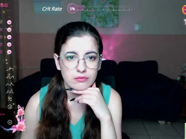 Live sex webcam photo for AminaBeatris13 #291323190