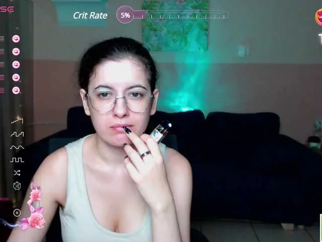 Live sex webcam photo for AminaBeatris13 #291457312