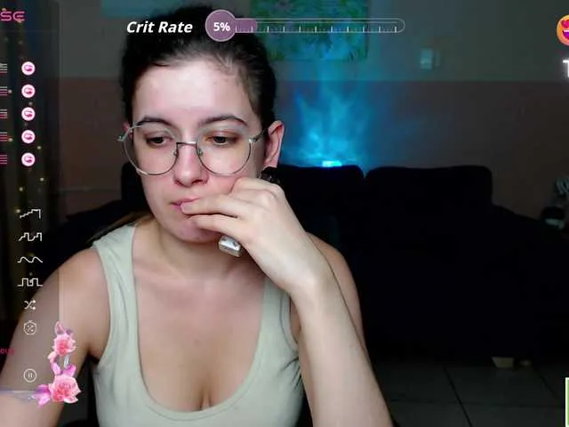 Live sex webcam photo for AminaBeatris13 #291561722