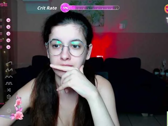 Live sex webcam photo for AminaBeatris13 #291607337