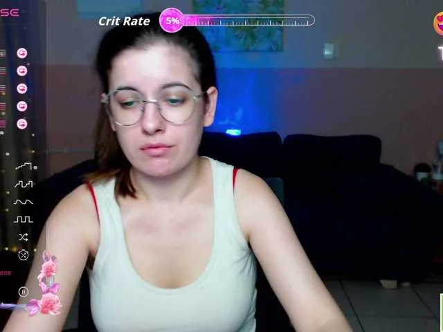 Live sex webcam photo for AminaBeatris13 #291691702