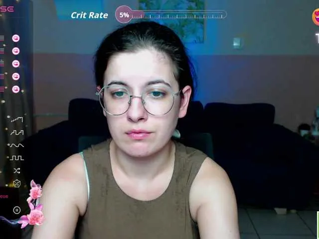 Live sex webcam photo for AminaBeatris13 #291700216