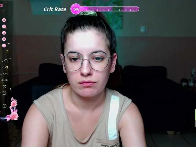 Live sex webcam photo for AminaBeatris13 #291771944