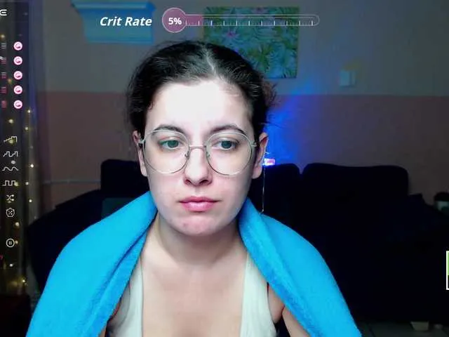 Live sex webcam photo for AminaBeatris13 #292033425