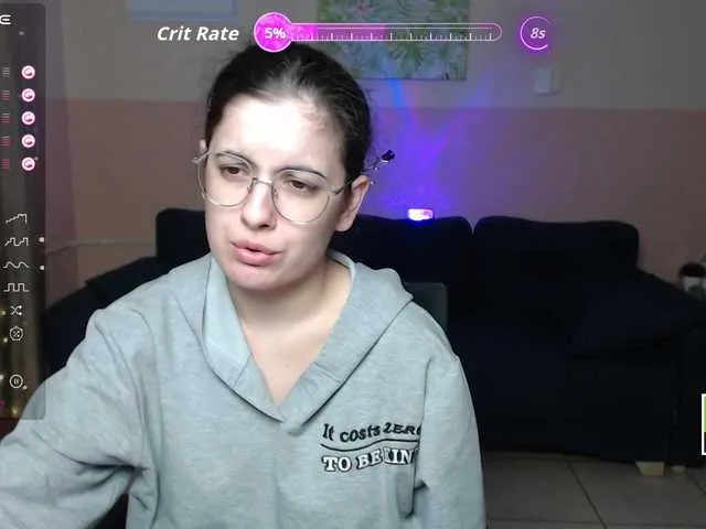 Live sex webcam photo for AminaBeatris13 #292073941