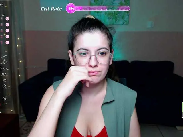 Live sex webcam photo for AminaBeatris13 #292282513