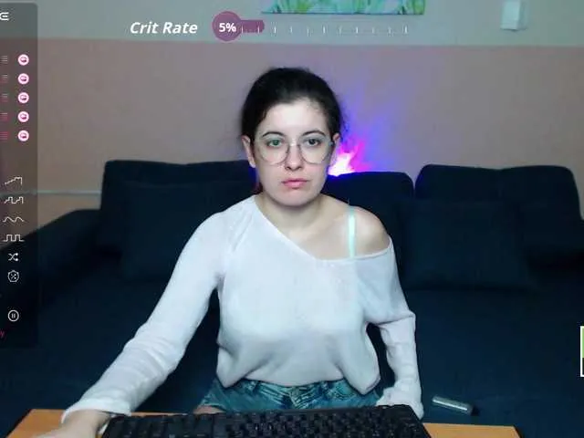 Live sex webcam photo for AminaBeatris13 #292382388