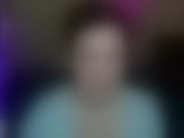 Live sex webcam photo for AminaBeatris13 #293069560