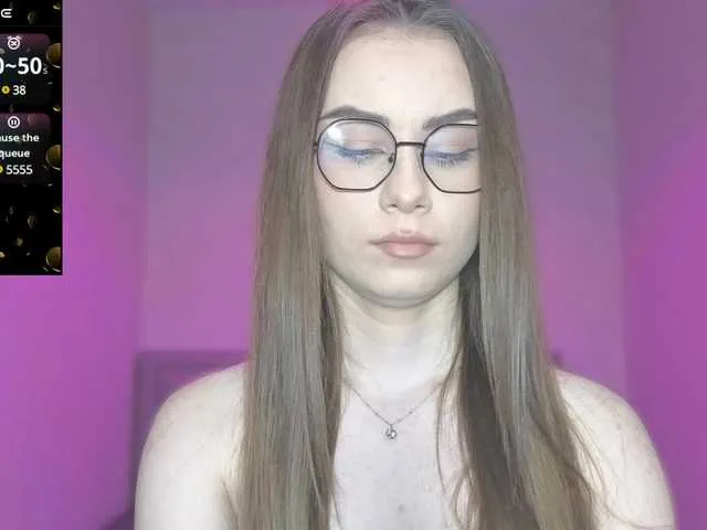 Live sex webcam photo for AminaLuxuryyy #290371711
