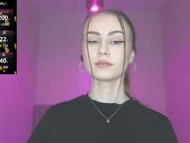Live sex webcam photo for AminaLuxuryyy #290378350