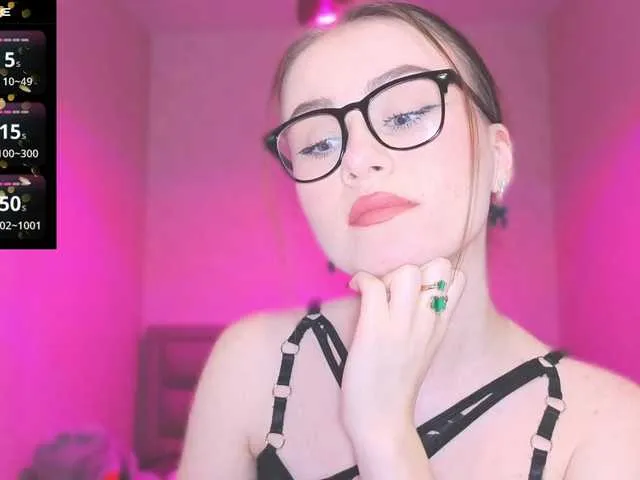 Live sex webcam photo for AminaLuxuryyy #290557900