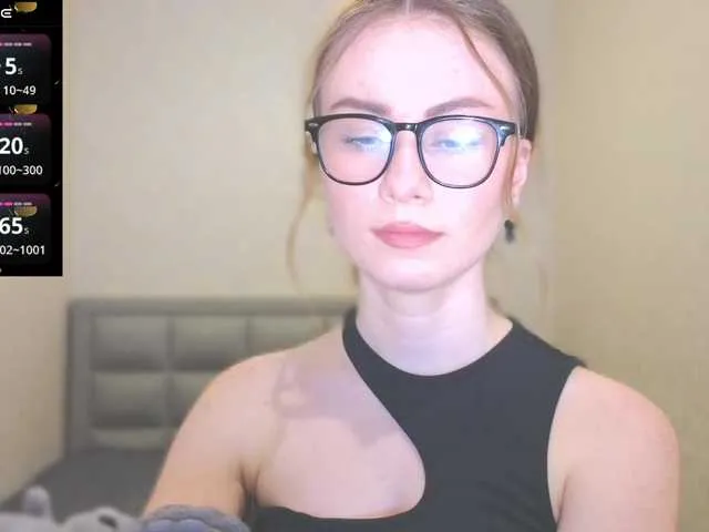 Live sex webcam photo for AminaLuxuryyy #290873243