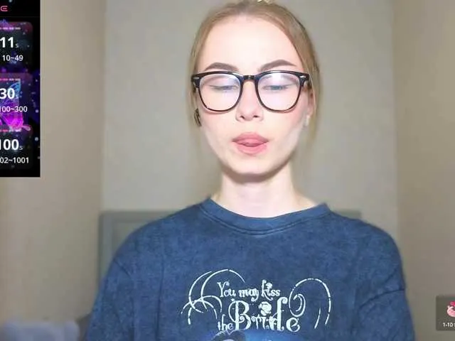 Live sex webcam photo for AminaLuxuryyy #291182123