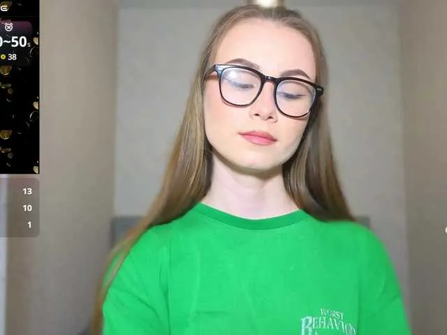 Live sex webcam photo for AminaLuxuryyy #291270017