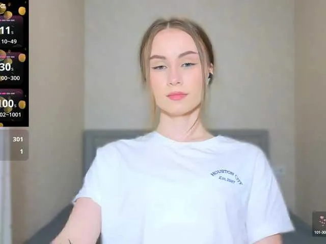 Live sex webcam photo for AminaLuxuryyy #291275963