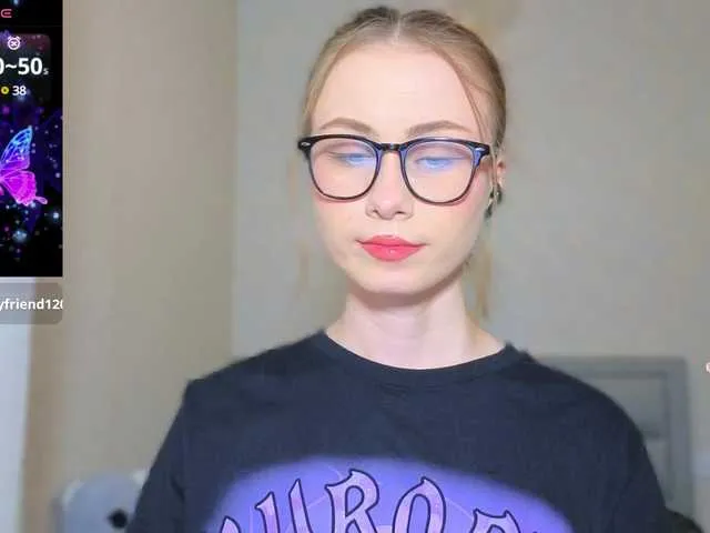 Live sex webcam photo for AminaLuxuryyy #291402535