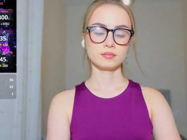 Live sex webcam photo for AminaLuxuryyy #291592326