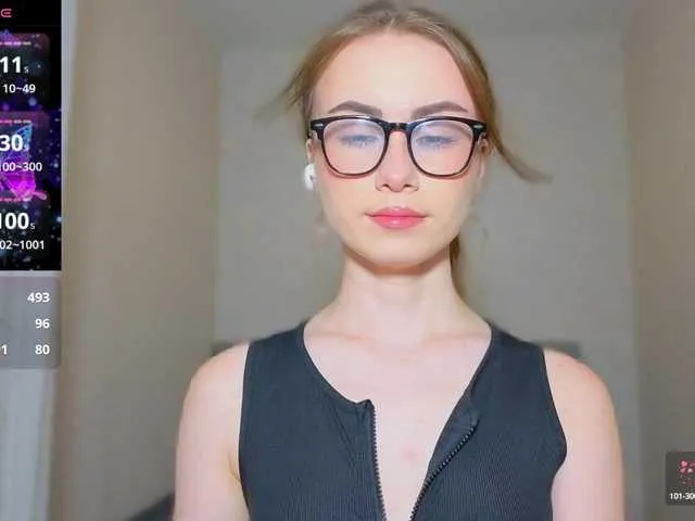 Live sex webcam photo for AminaLuxuryyy #291606345