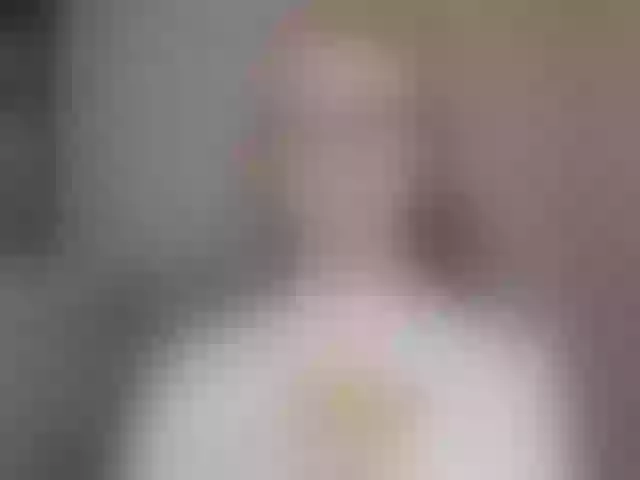 Live sex webcam photo for AminaLuxuryyy #291930314