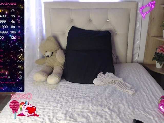 Live sex webcam photo for Amira-sabah #277195294