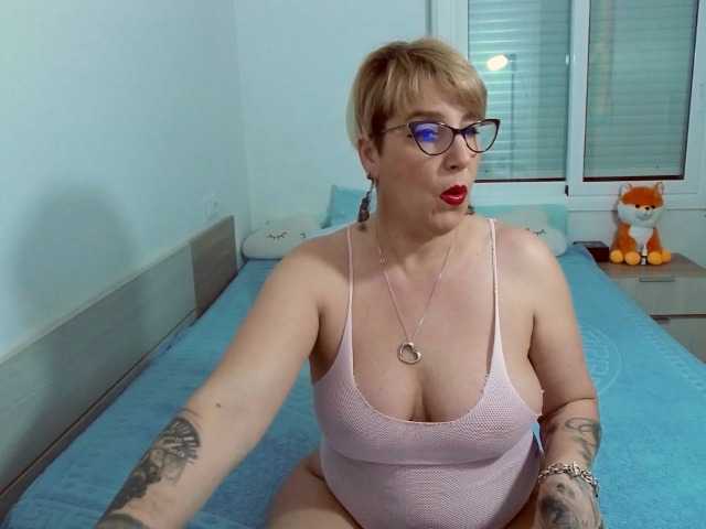 Live sex webcam photo for AmmandaDulley #272587475
