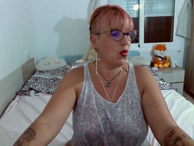 Live sex webcam photo for AmmandaDulley #273630727
