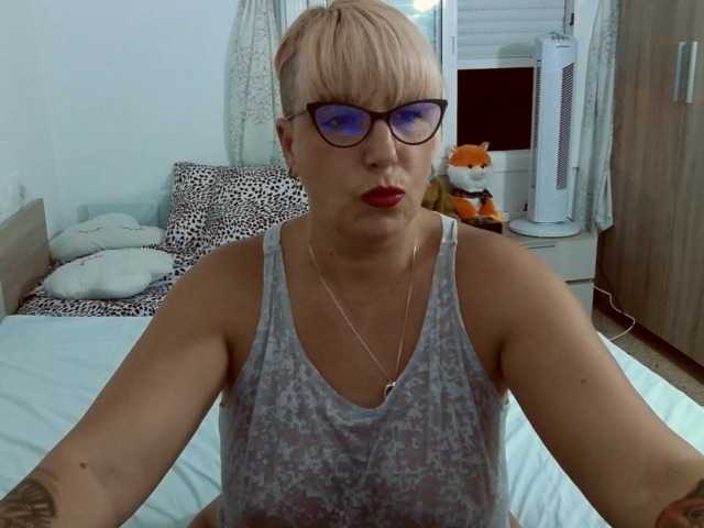 Live sex webcam photo for AmmandaDulley #274264381