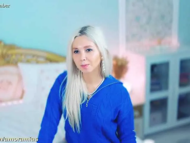 Live sex webcam photo for Amoramias #292386192