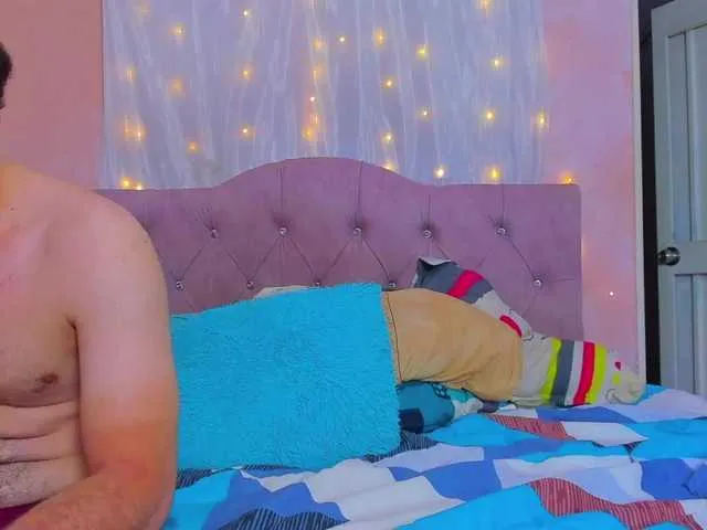 Live sex webcam photo for AmyAndAlex #291977879