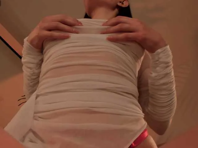 Live sex webcam photo for AmyArmstrong #291027142