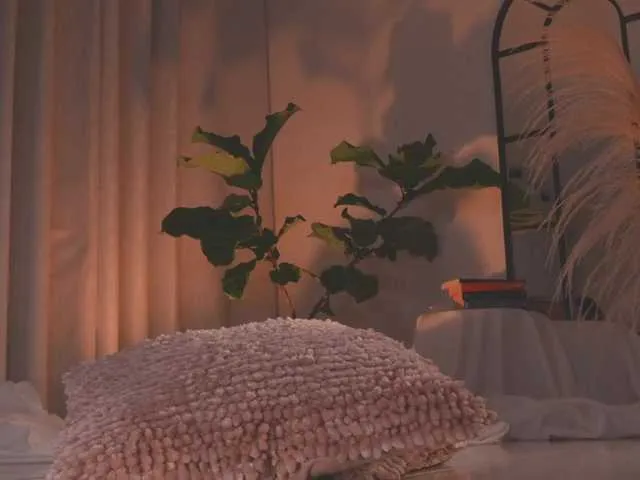 Live sex webcam photo for AmyArmstrong #291978939