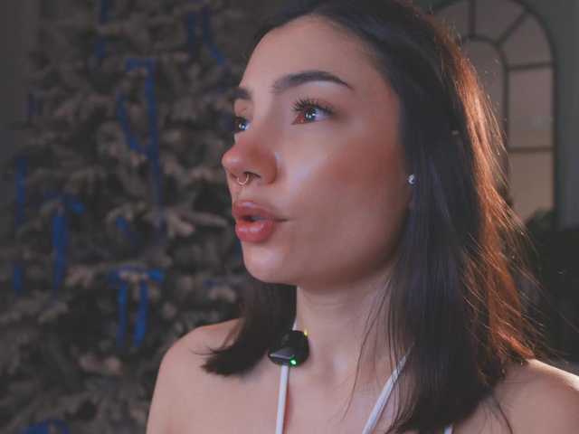 Live sex webcam photo for AmyArmstrong #292437722